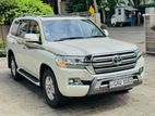 Toyota Land Cruiser Sahara V8 VX Diesel 1st OWN 2016
