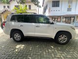 Toyota Land Cruiser Sahara 2011