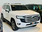 Toyota Land Cruiser Sahara ZX V6 Di highest B/N 2025