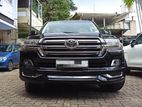 Toyota Land Cruiser V8 for Rent