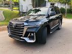 Toyota Land Cruiser V8 - For Rent
