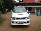 Toyota Noah 1999