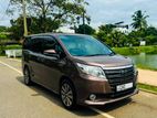 Toyota Noah 2016