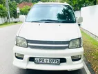 Toyota Noah CR42 2000