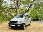 Toyota Noah CR42/Auto 2000