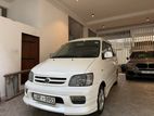 Toyota Noah G 2002