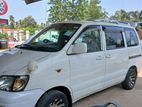 Toyota Noah KR 42 2001