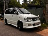 Toyota Noah KR 42 2003