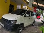 Toyota Noah KR42 2001