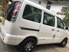 Toyota Noah 2001