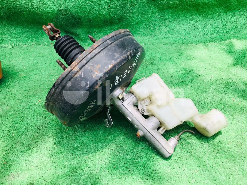 Toyota NZE121 Brake Booster in Kotte ikman