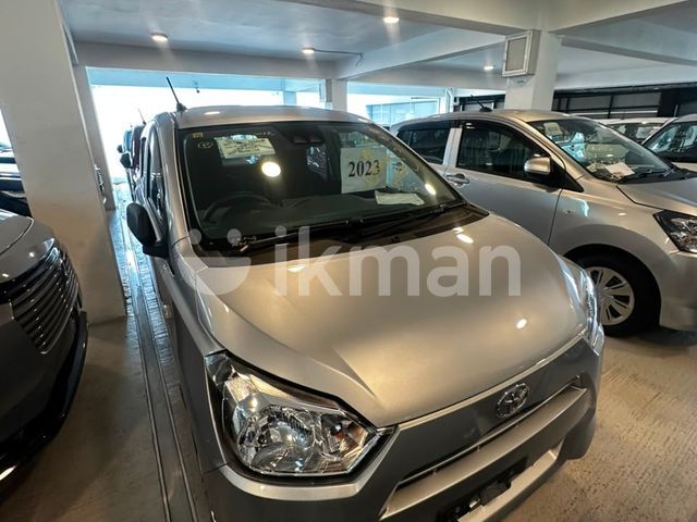 Toyota Pixis 2023 photo 2