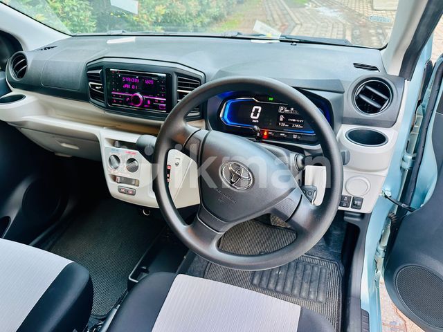 Toyota Pixis 2023 photo 2