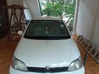Toyota Platz 2000