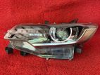 Toyota premio 260 Head light