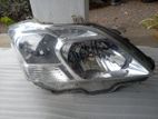 toyota premio head light