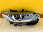 Toyota Premio - Headlight