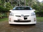 Toyota Prius 2011 සඳහා Leasing 85% ක් දිවයිනේ අඩුම පොලියට වසර 7කින්