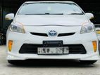 Toyota Prius 2012/2013 සඳහා අවම පොලියට 85% ලීසිං