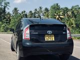 Toyota Prius 2012 for Rent