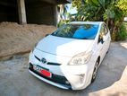 Toyota Prius 3rd Gen G Grade 2014