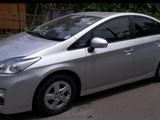Toyota Prius 3rd Gen Hybrid Car For Rent
