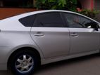 Toyota Prius 3rd Gen Hybrid Car for Rent