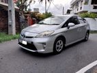 Toyota Prius 3rd Gen (Hybrid) - For Rent
