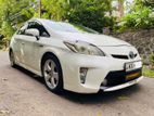 Toyota Prius 3rd Gen (Hybrid)Car For Rent