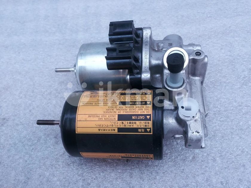 Toyota Prius Alpha ABS Accumulator for Sale in Kottawa ikman