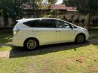 Toyota Prius alpha S Touring 2013