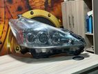 Toyota Prius Alpha Scoop Head Lamp