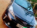 Toyota Prius Alpha W40 2012