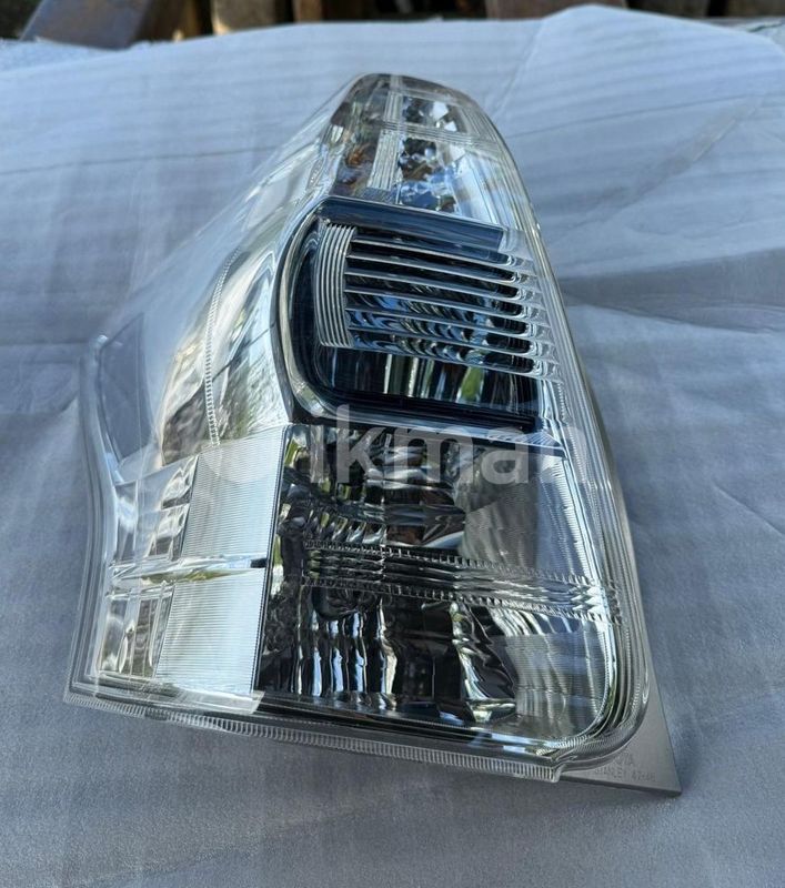 Toyota Prius Alpha ZVW 40 Tail Light for Sale in Nugegoda | ikman