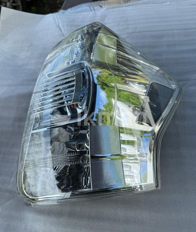 Toyota Prius Alpha ZVW 40 Tail Light for Sale in Nugegoda | ikman