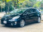 Toyota Prius G Touring 2012