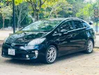 Toyota Prius G Touring 2012