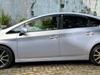 Toyota Prius G Touring 2013