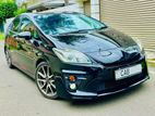 Toyota Prius GS sport 2013