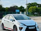 Toyota Prius GS sport 2013