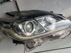 Toyota prius head light (led)
