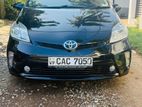 Toyota prius (Hybrid) For Rent