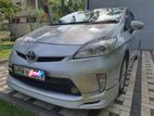 Toyota Prius s grade 2011