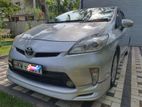 Toyota Prius s grade 2011