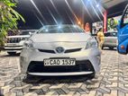 Toyota Prius S GRADE 2013