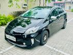 Toyota Prius s grade 2014