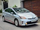 Toyota Prius S touring 2012