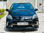 Toyota Prius S Touring 2012