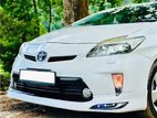 Toyota Prius S Touring 2013