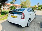 Toyota Prius S touring 2013